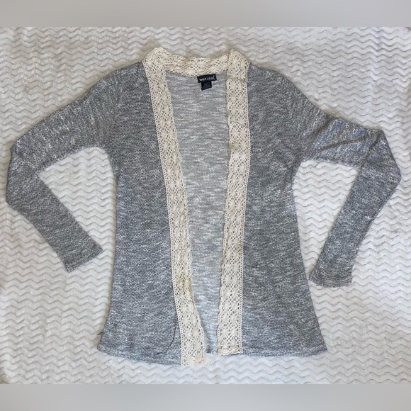 GRAY Sweatwr Cardigan With Cream Lace Women Size Medium - Picture 4 of 4